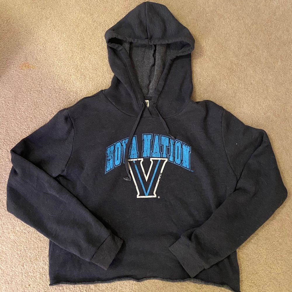 Cropped Villanova Hoodie
